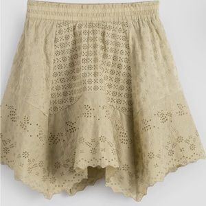 NWT/ UNSUBSCRIBED Eyelet Skirt